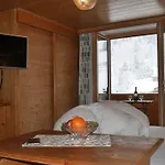 Frühstückspension Bergkristall Tux