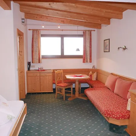 Bed & Breakfast Bergkristall 2*