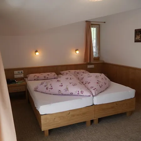 Bergkristall Bed & Breakfast 2*