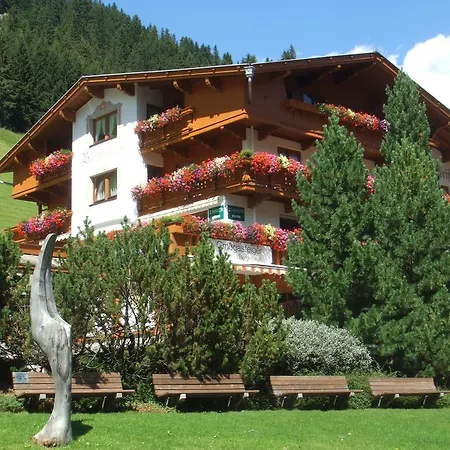Bergkristall Frühstückspension 3*