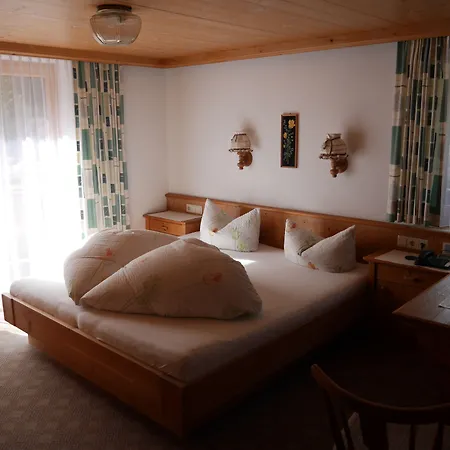 Bergkristall فندق مبيت وإفطار تكس