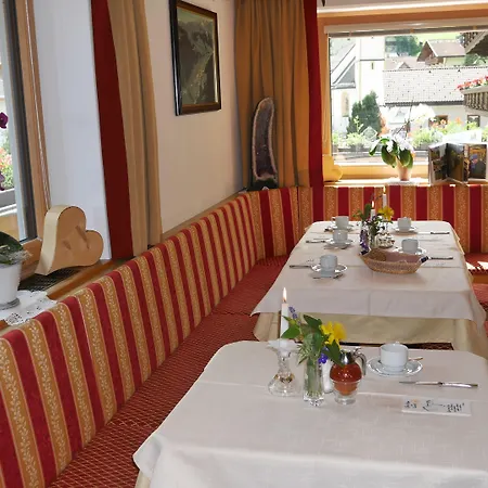 Bergkristall فندق مبيت وإفطار 3*