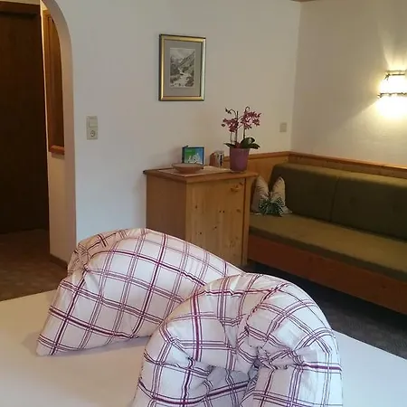 Bergkristall Bed & Breakfast 2*
