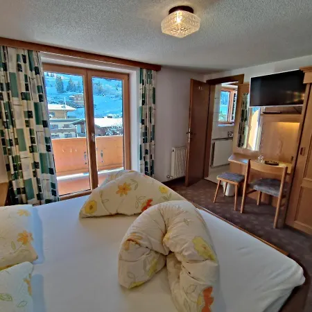 Bergkristall Bed & Breakfast 2*