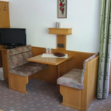 Bergkristall Alojamento de Acomodação e Pequeno-almoço Tux