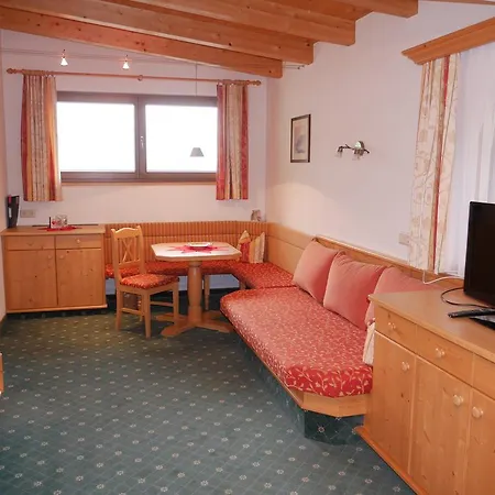 Bergkristall Bed & Breakfast 2*